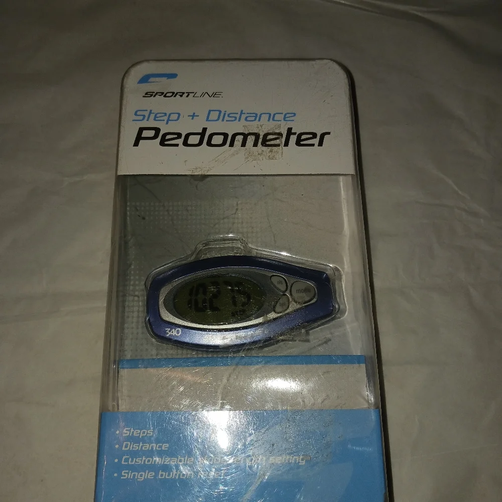 Step+Distance Pedometer - Picture 1 of 2
